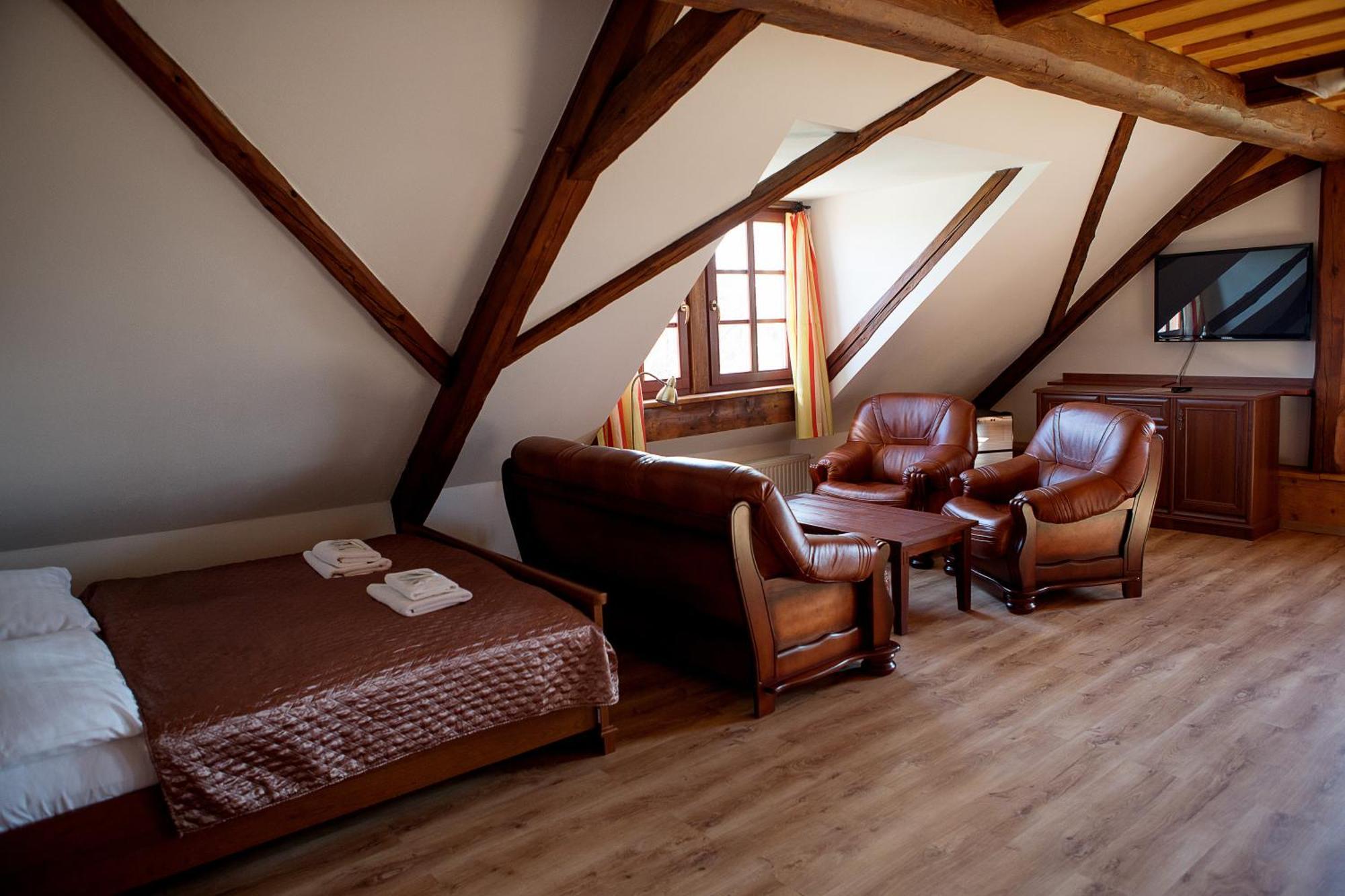 צ'סקה בודיוביצה Wellness Hotel & Minipivovar Knezinek מראה חיצוני תמונה